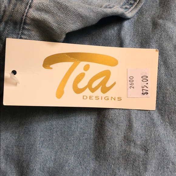 Tía button down shirts - Picture 5 of 6